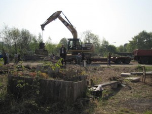 "Der RaupenBagger rollt an"